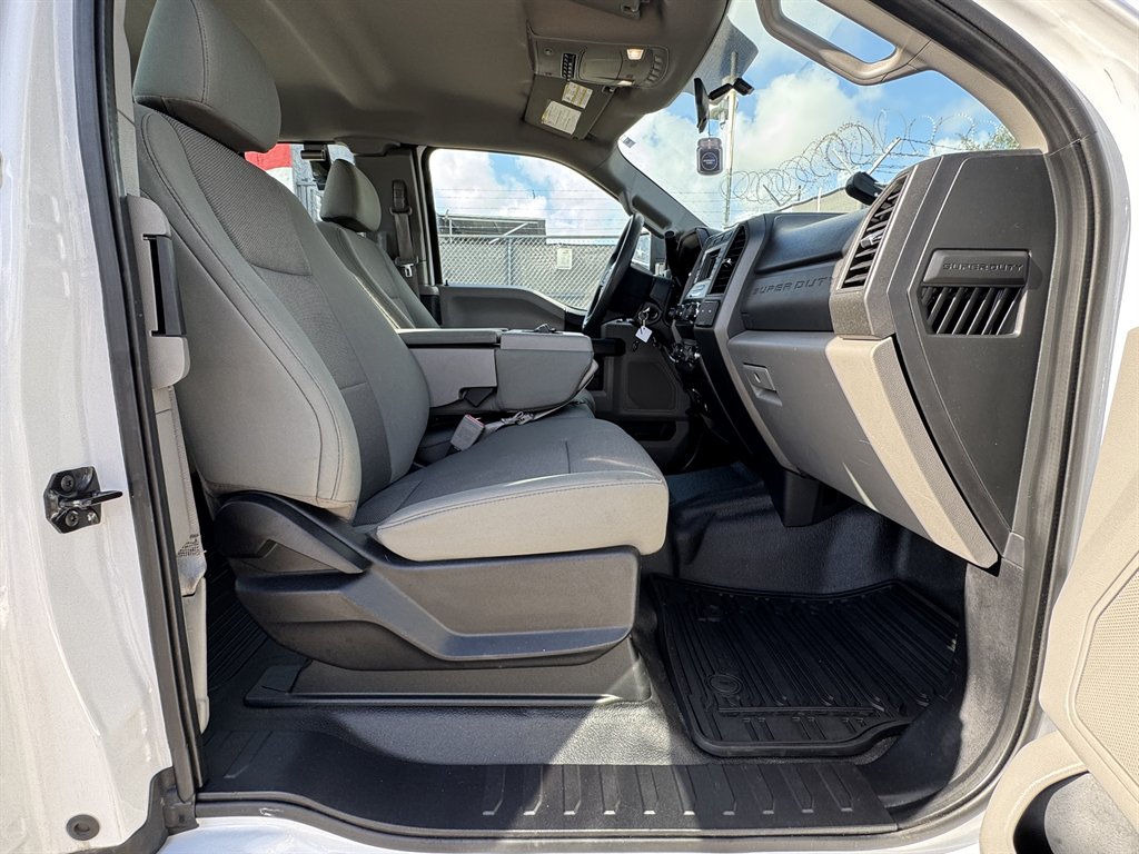 2019 Ford F250 - $22,995