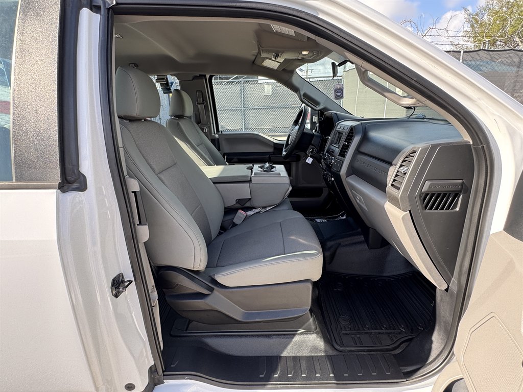 2019 Ford F250 - $22,995