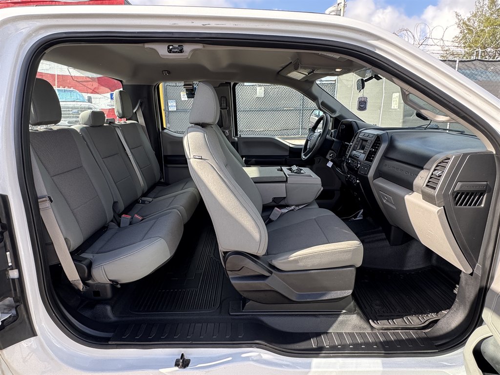 2019 Ford F250 - $22,995
