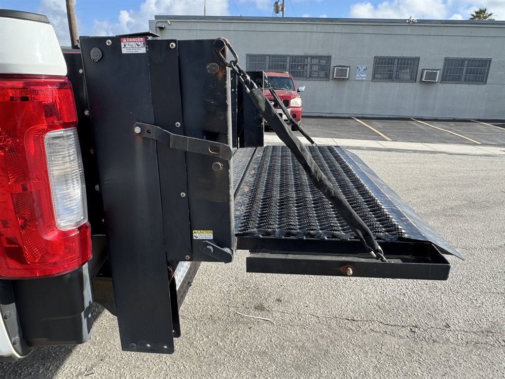 2019 Ford F250 - $22,995