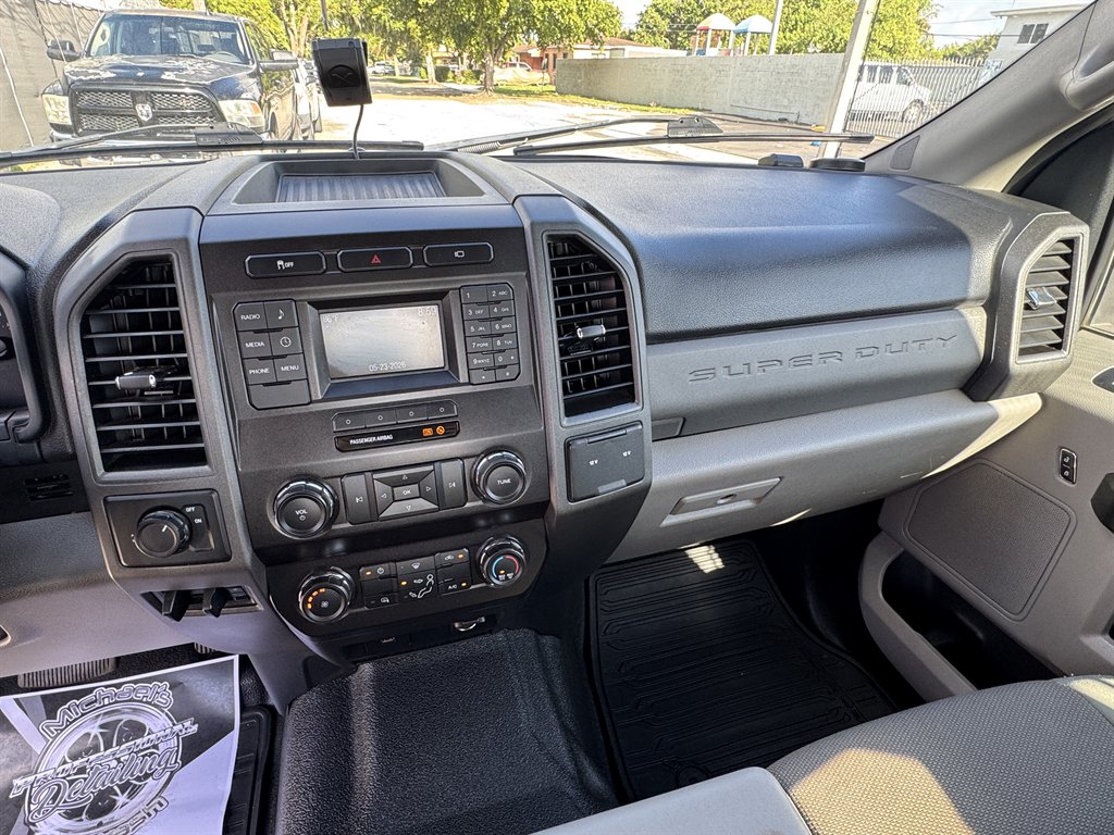 2019 Ford F250 - $22,995