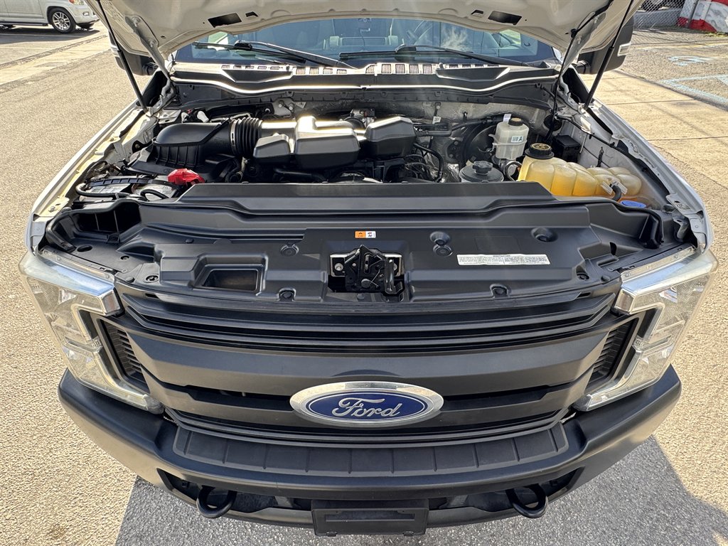 2019 Ford F250 - $22,995