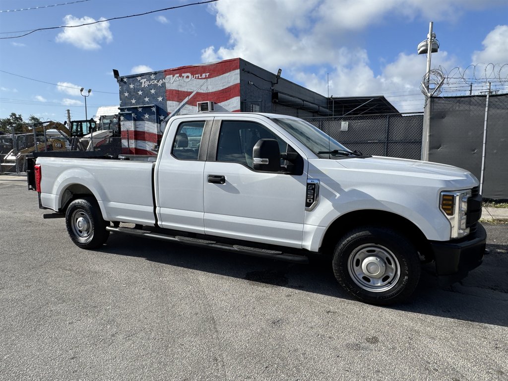 2019 Ford F250 - $22,995