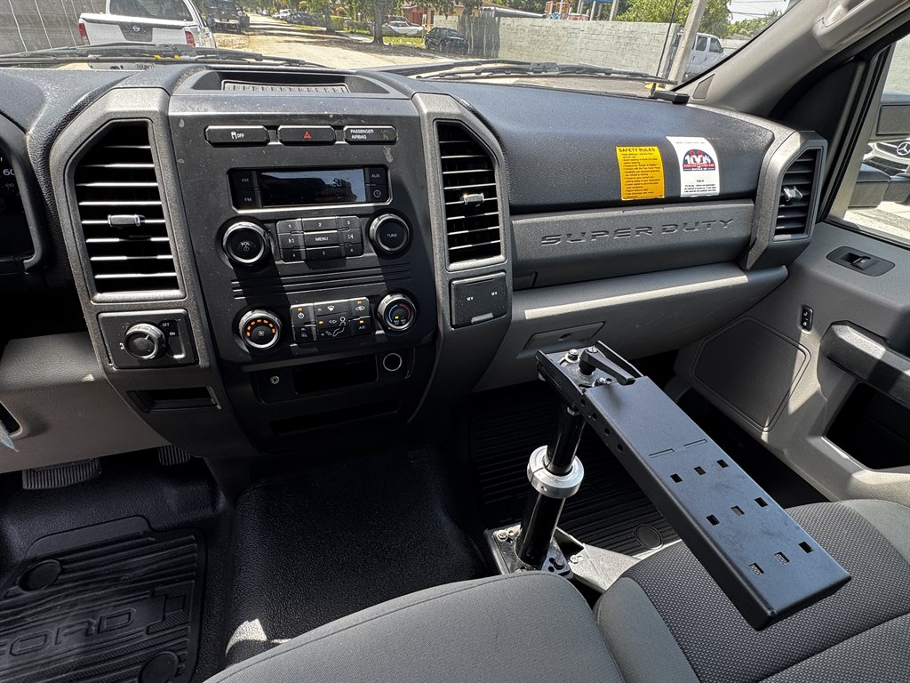 2017 Ford F-250 - $25,995