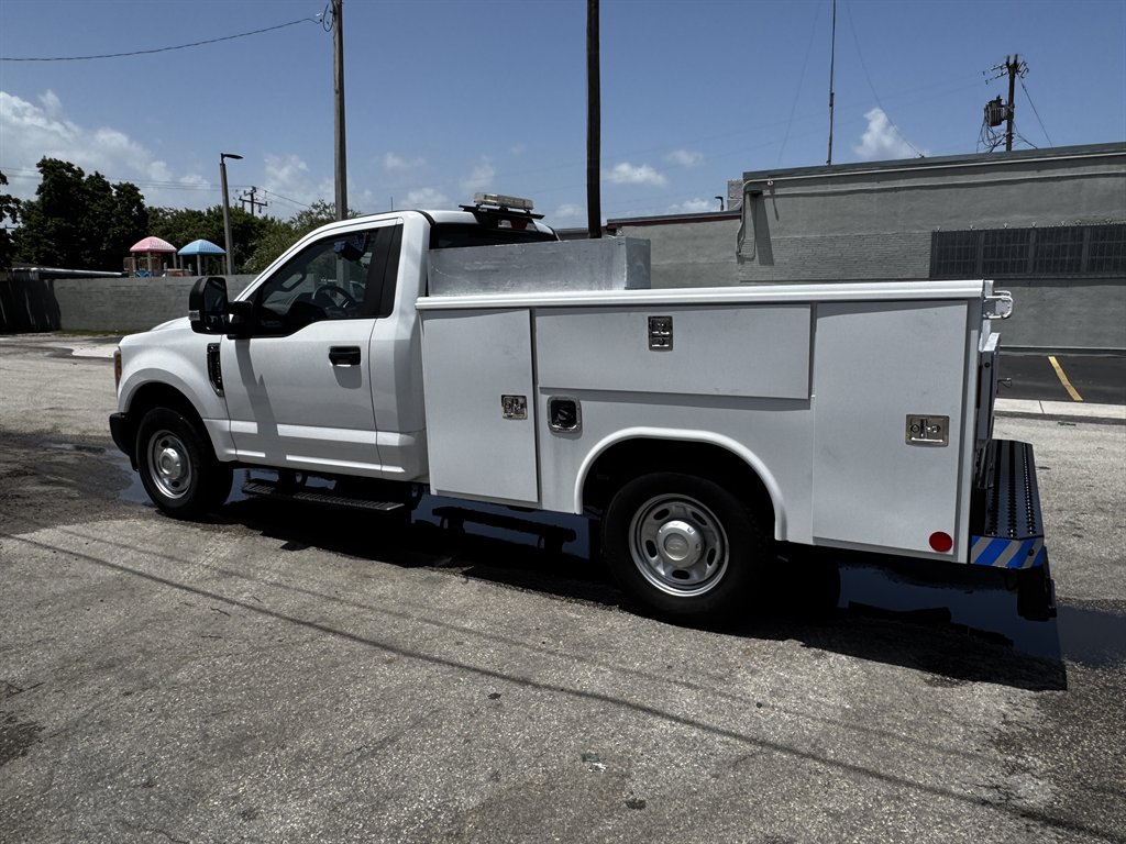 2017 Ford F-250 - $25,995