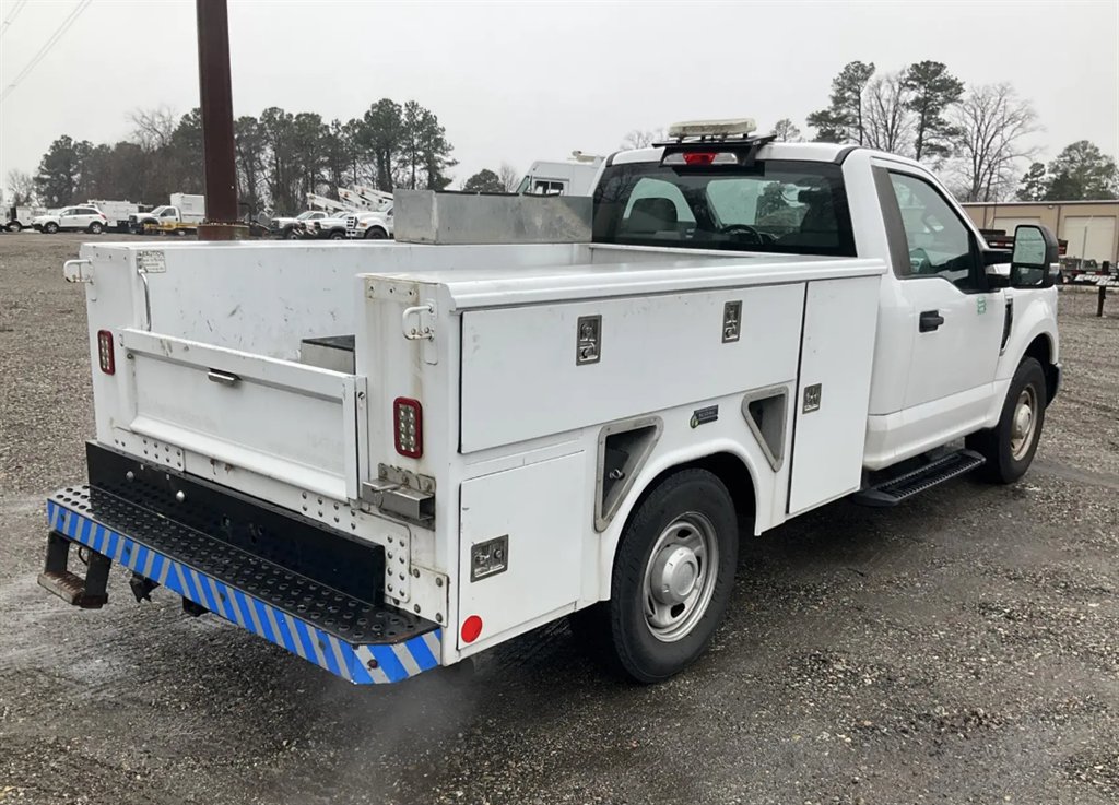 2017 Ford F-250 - $25,995