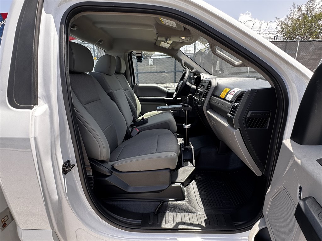 2017 Ford F-250 - $25,995