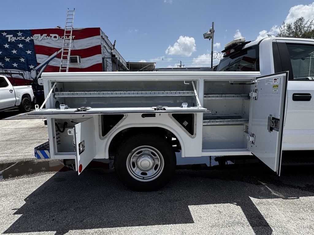 2017 Ford F-250 - $25,995