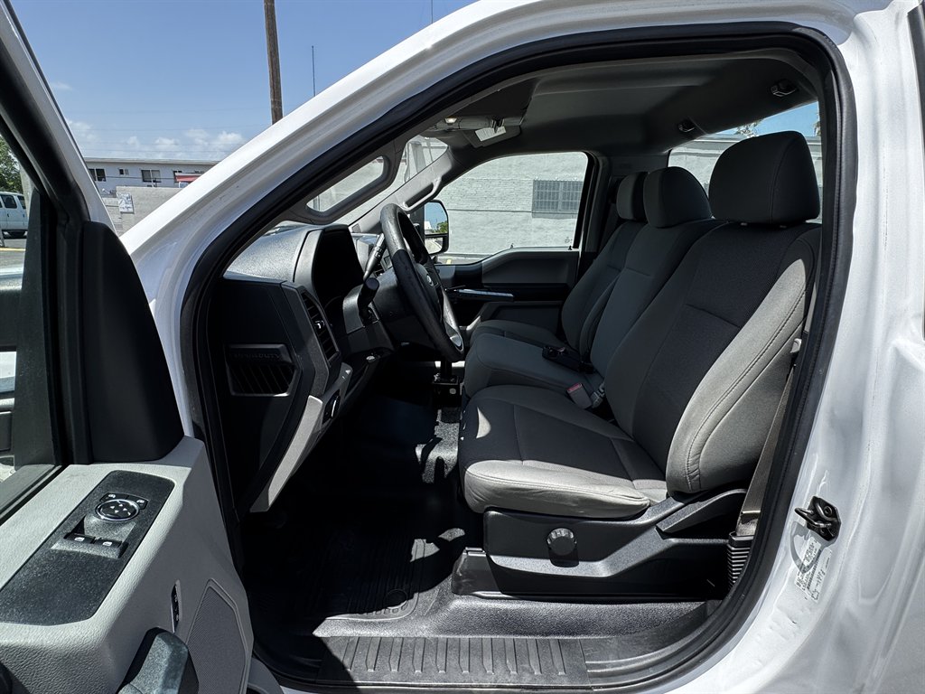 2017 Ford F-250 - $25,995
