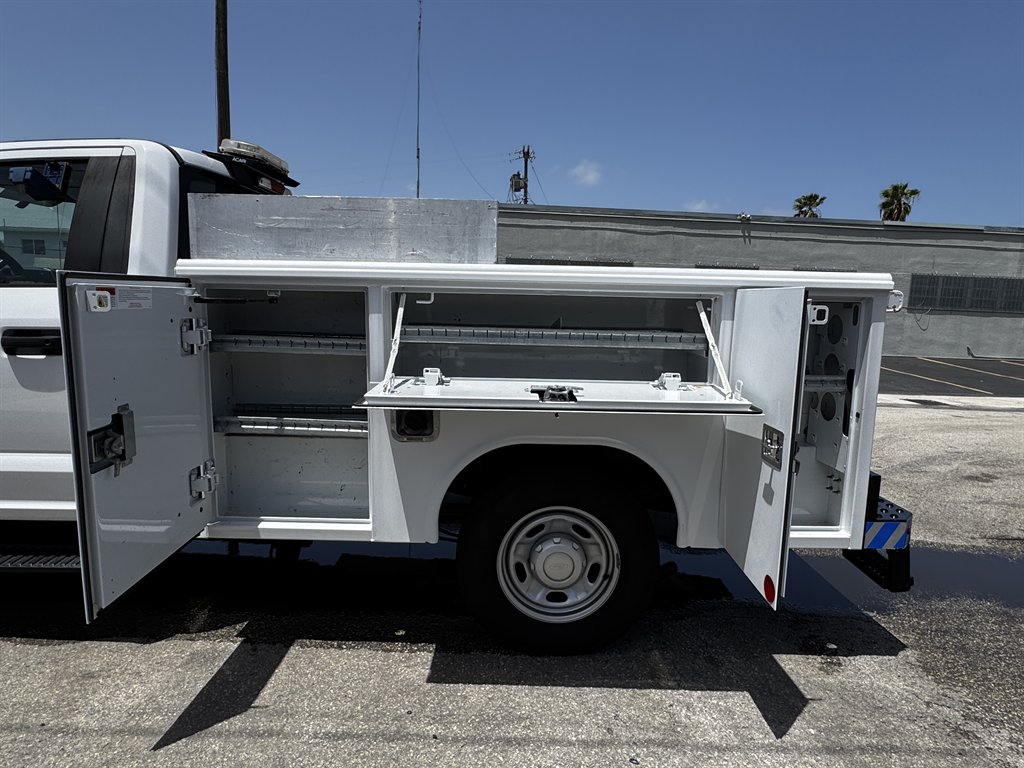 2017 Ford F-250 - $25,995
