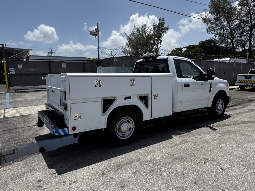 2017 Ford F-250 - $25,995