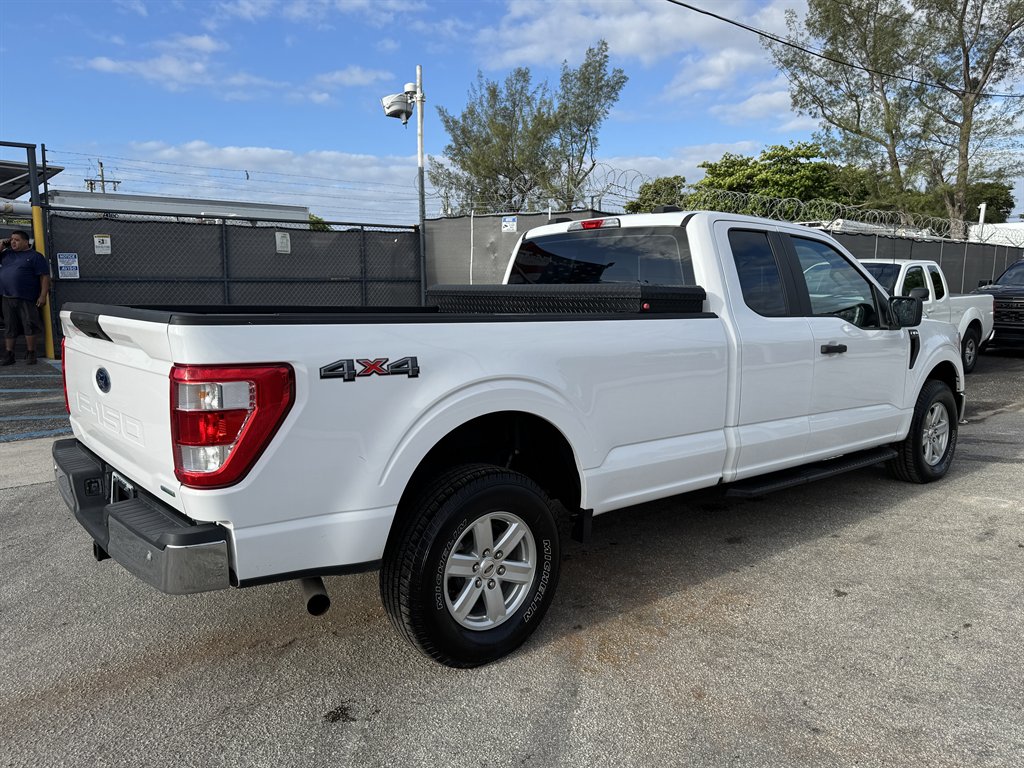 2021 Ford F-150 - $28,595
