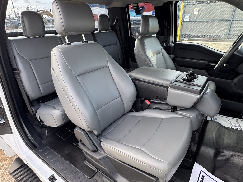 2021 Ford F-150 - $28,595