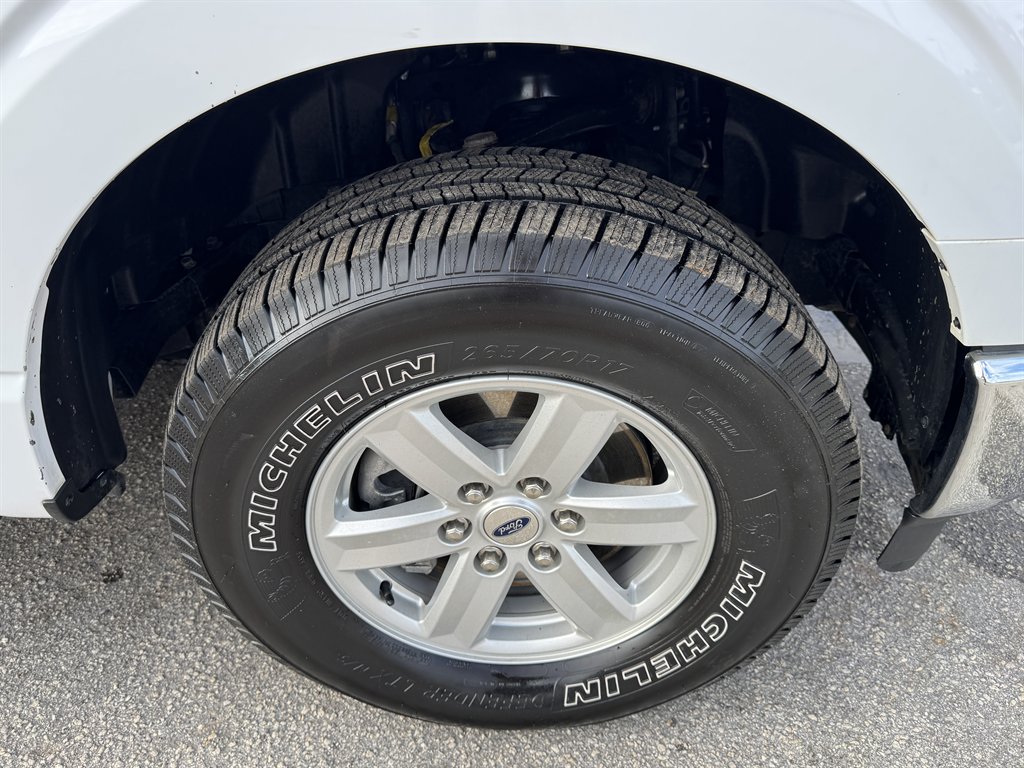 2021 Ford F-150 - $28,595
