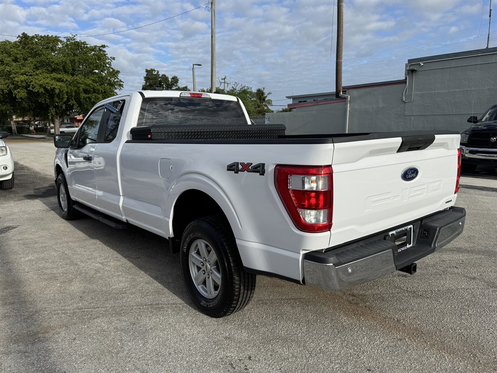 2021 Ford F-150 - $28,595
