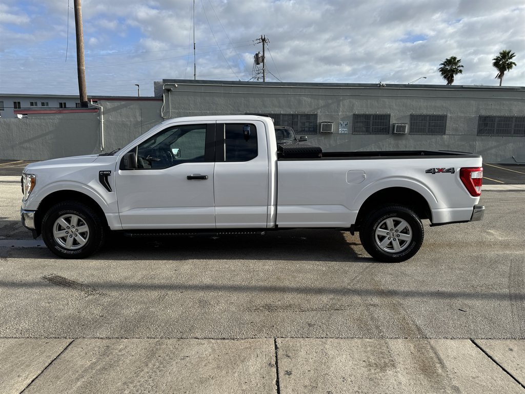 2021 Ford F-150 - $28,595