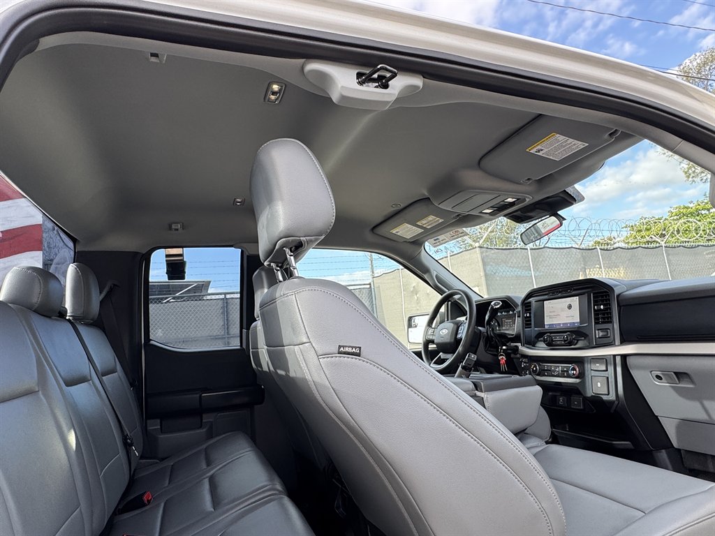 2021 Ford F-150 - $28,595
