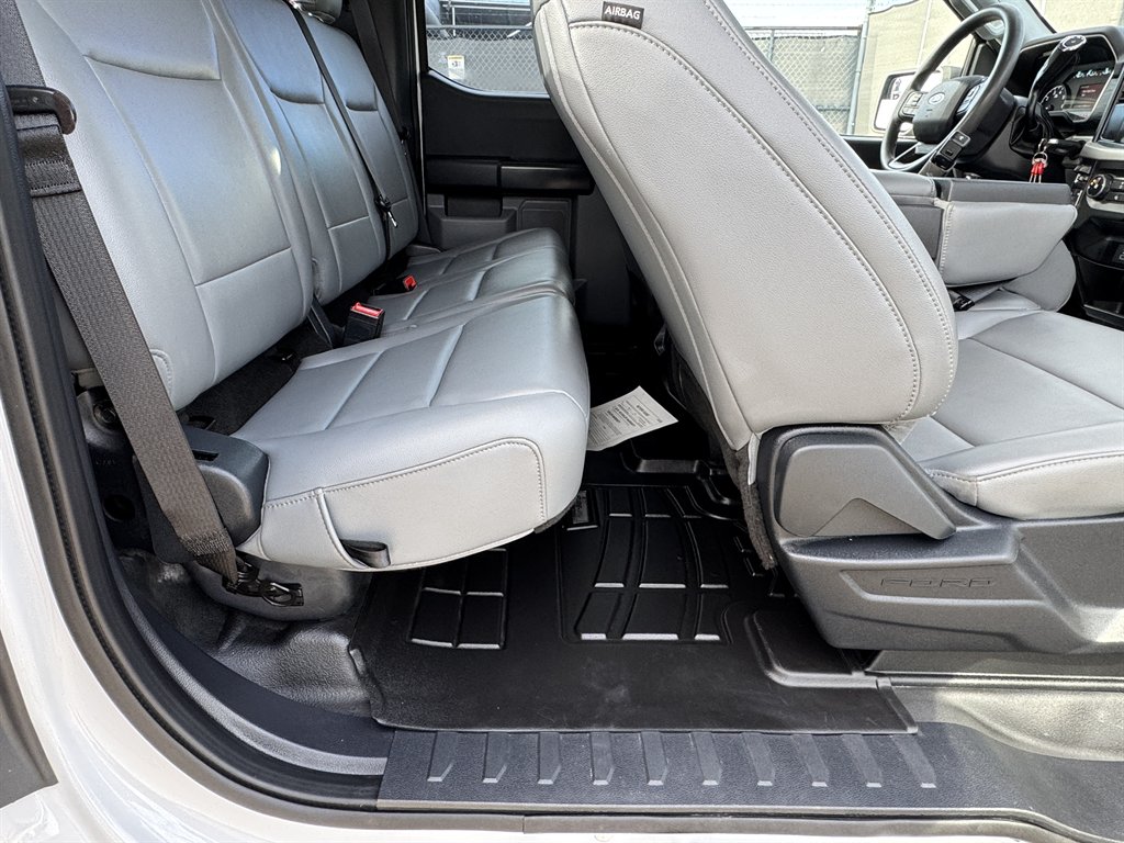 2021 Ford F-150 - $28,595