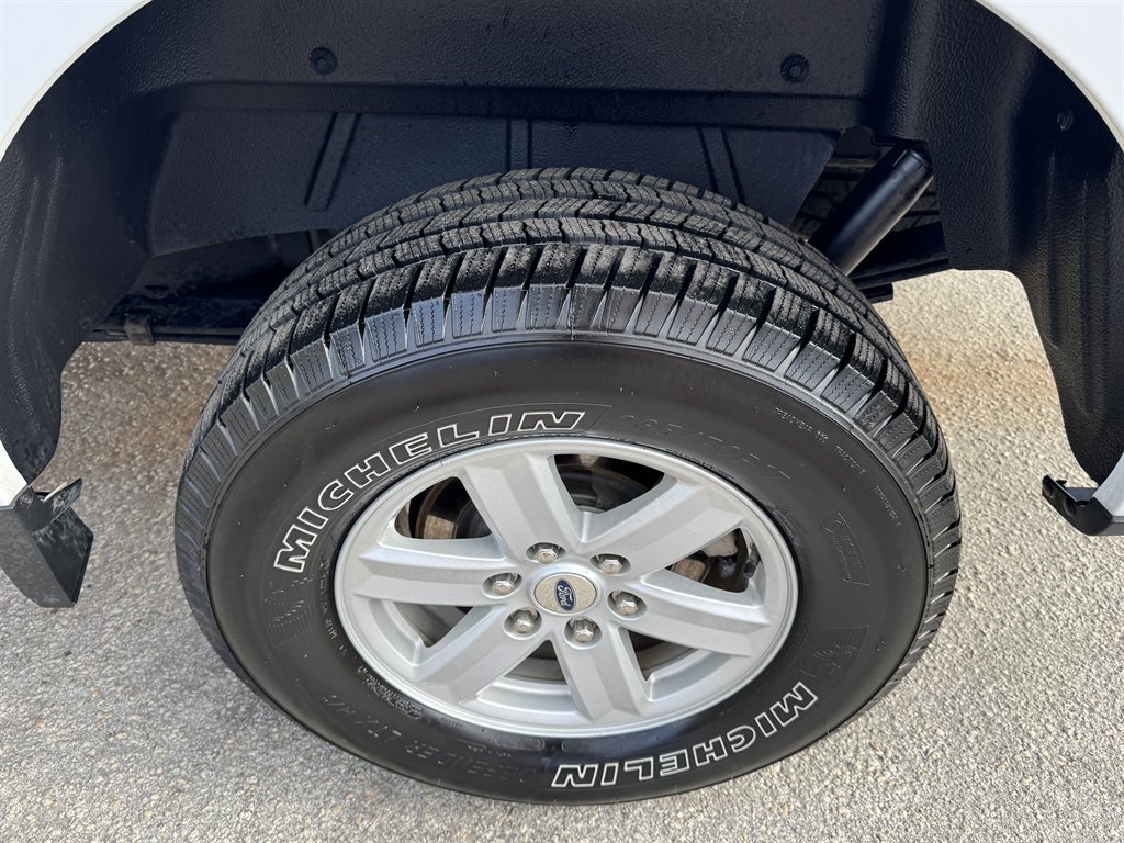 2021 Ford F-150 - $28,595