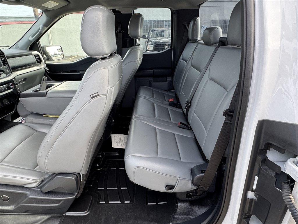 2021 Ford F-150 - $28,595