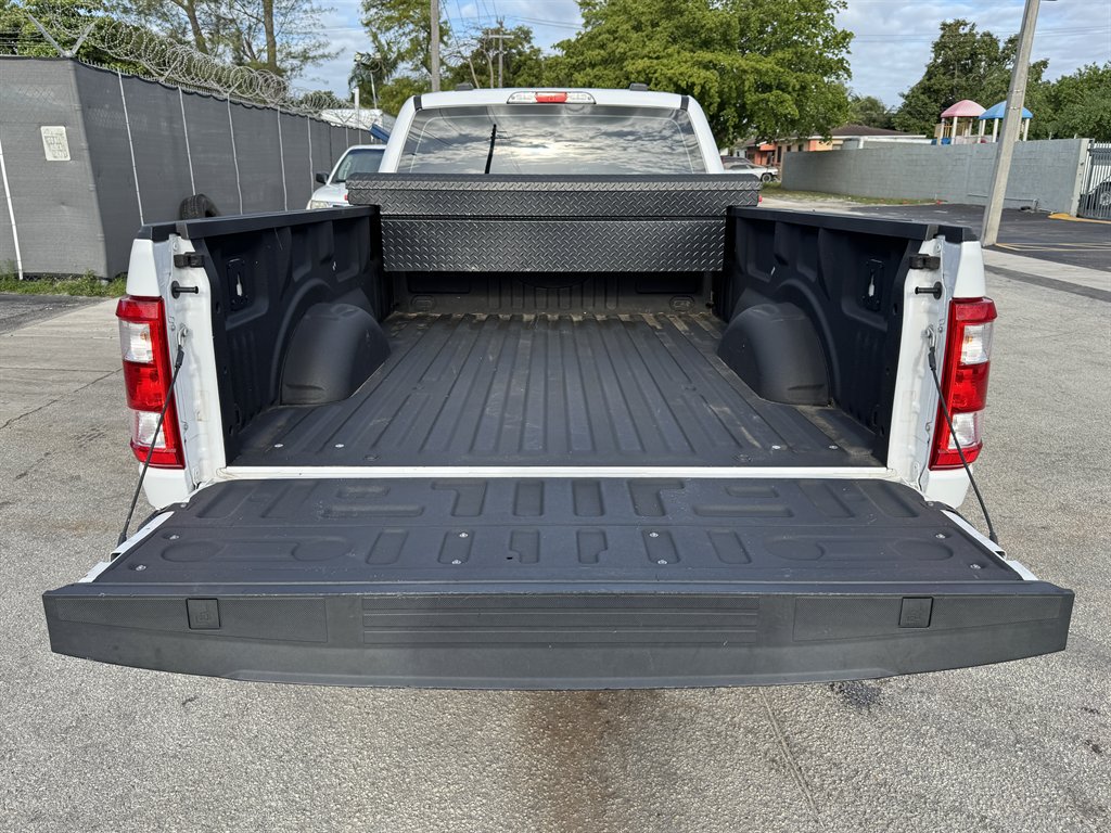 2021 Ford F-150 - $28,595