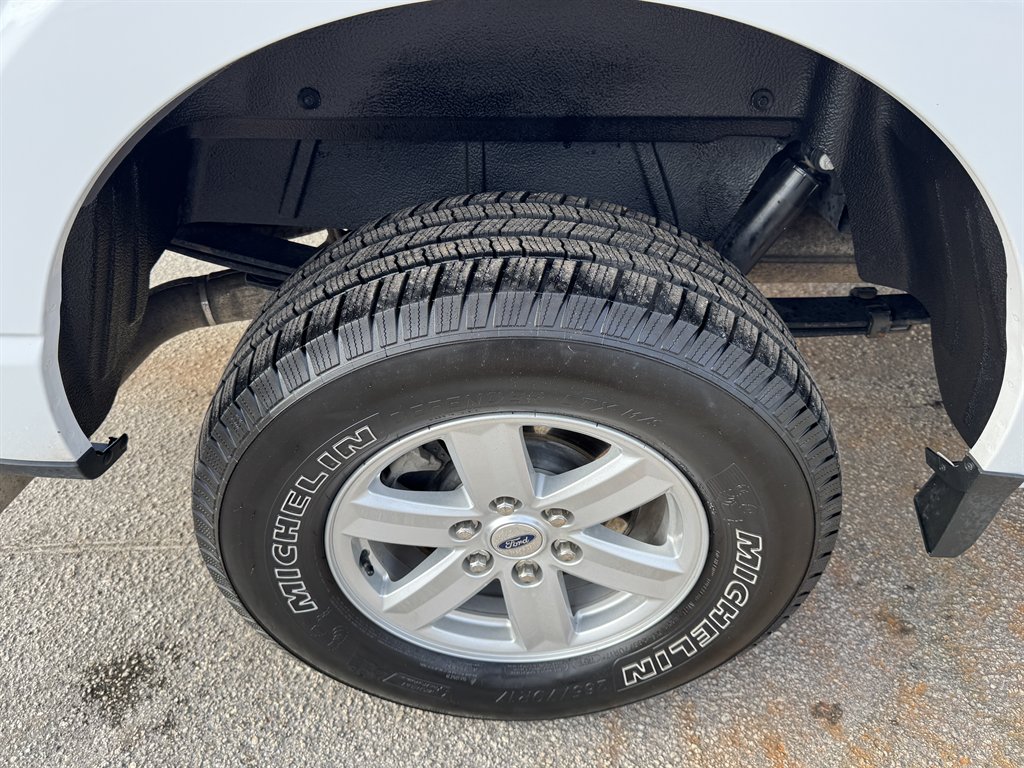 2021 Ford F-150 - $28,595