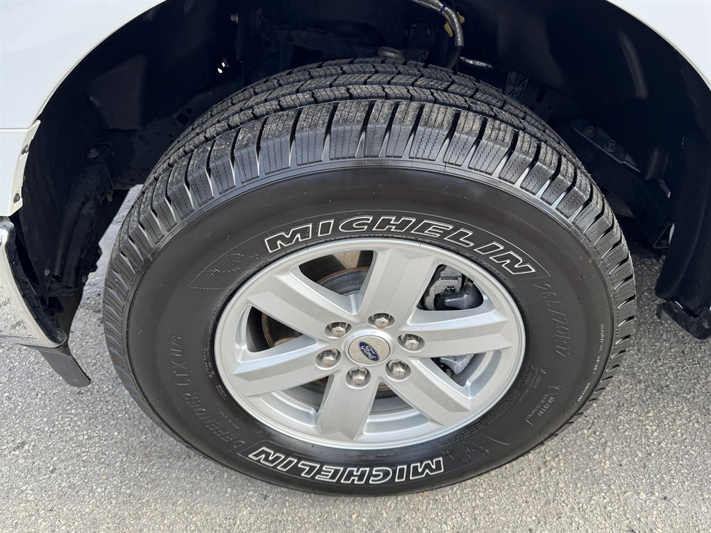 2021 Ford F-150 - $28,595