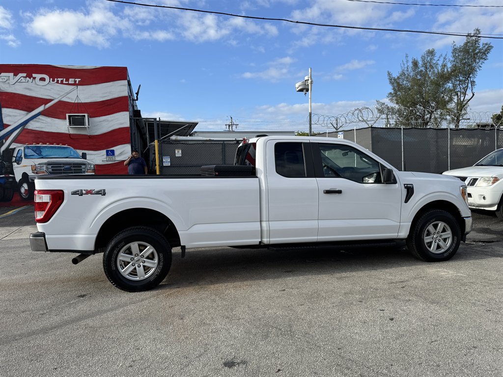 2021 Ford F-150 - $28,595