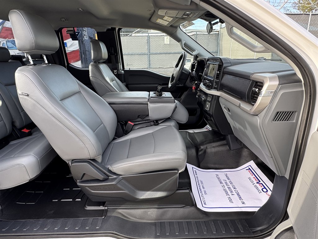 2021 Ford F-150 - $28,595