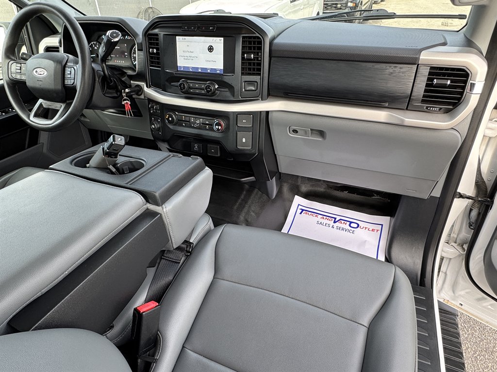 2021 Ford F-150 - $28,595