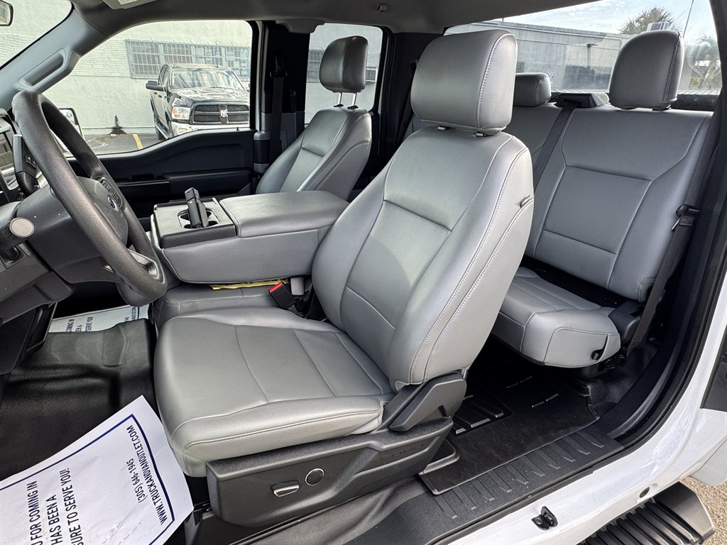 2021 Ford F-150 - $28,595