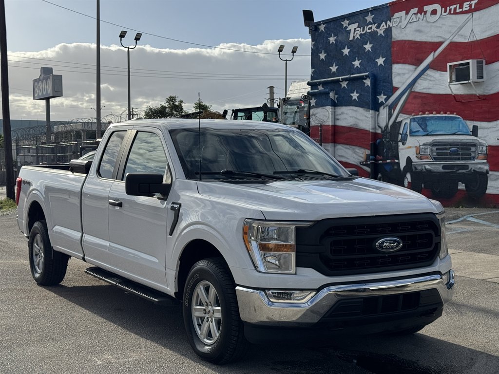 2021 Ford F-150 - $28,595