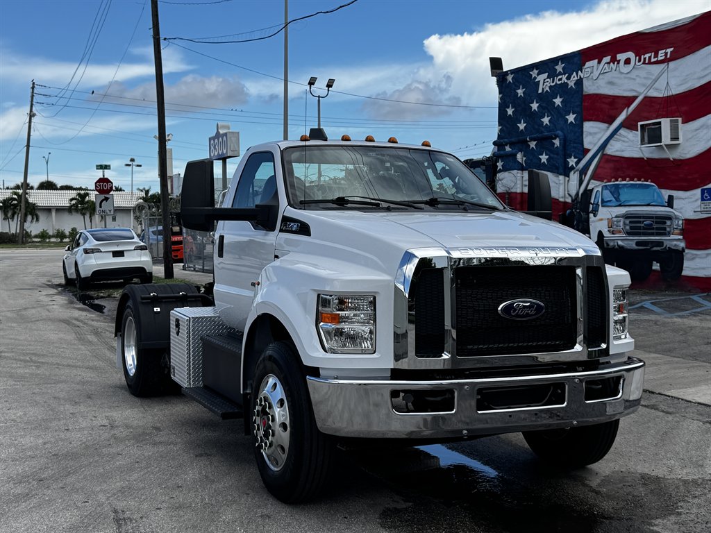 2021 Ford F-750