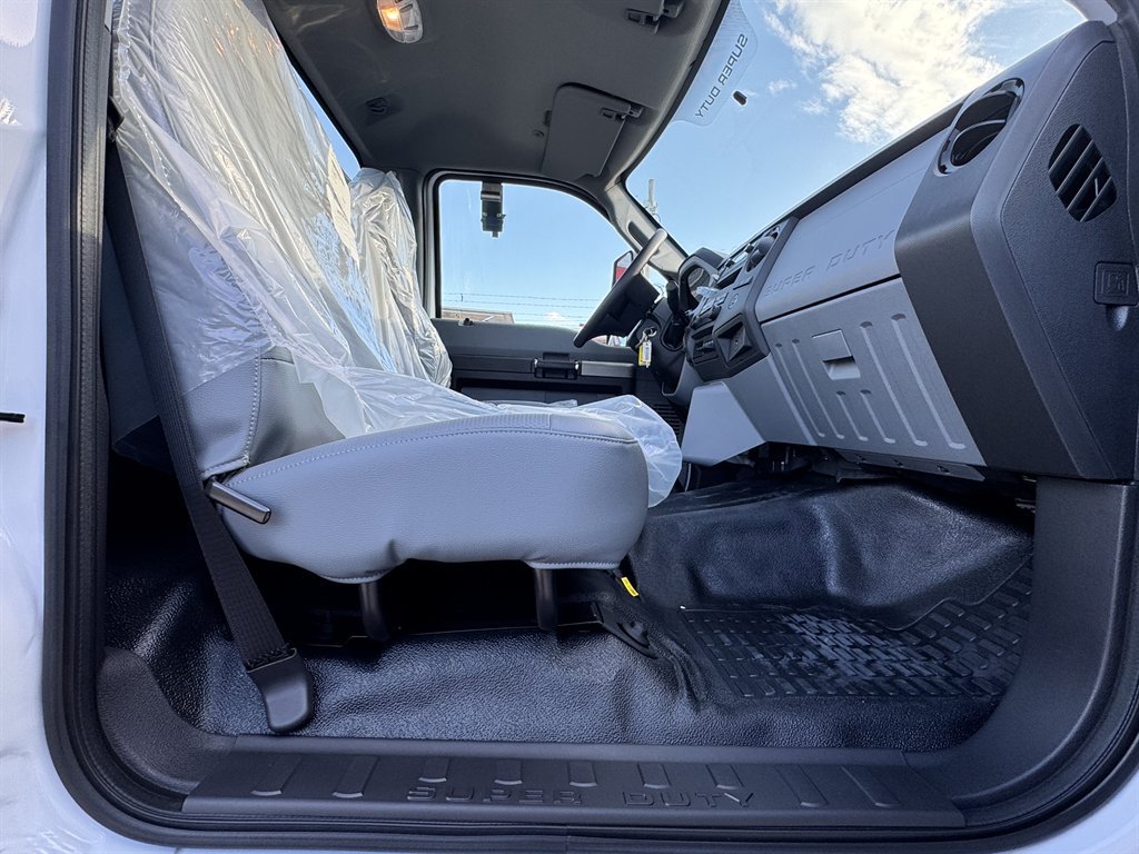 2025 Ford F-750 - $59,995