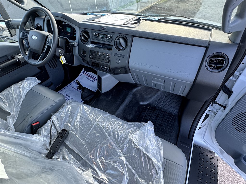 2025 Ford F-750 - $59,995
