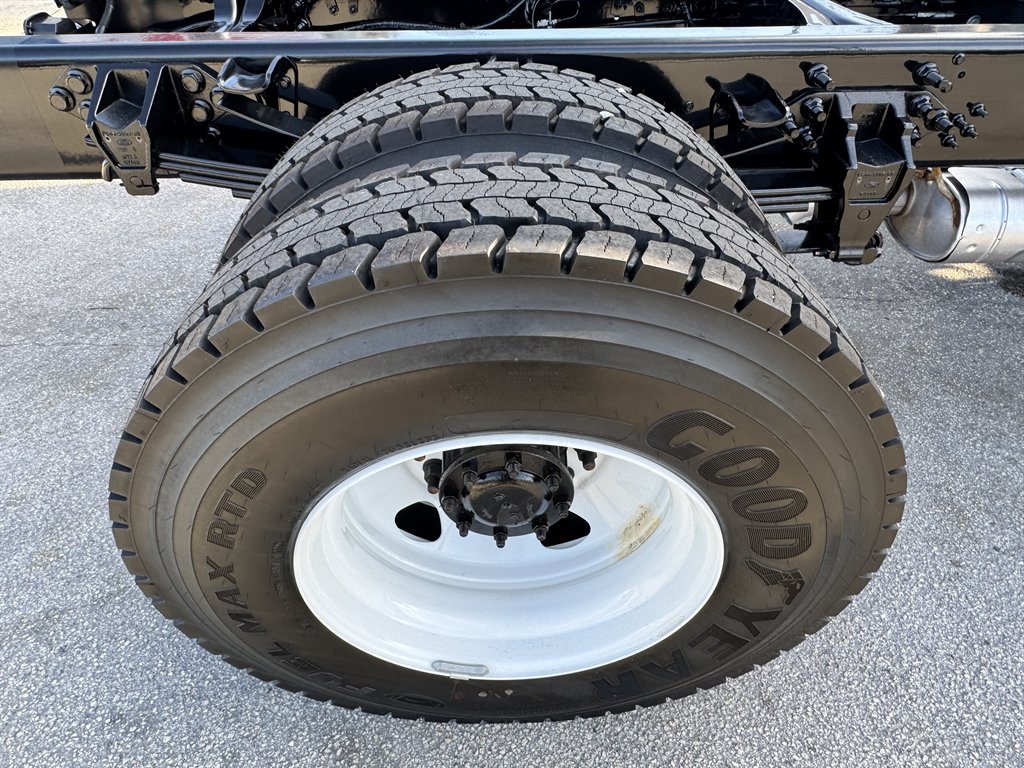 2025 Ford F-750 - $59,995