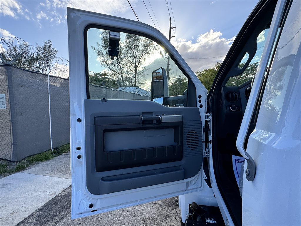 2025 Ford F-750 - $59,995