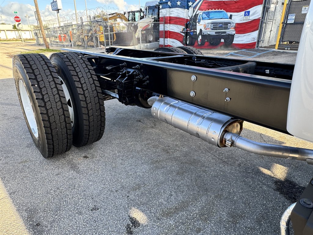 2025 Ford F-750 - $59,995