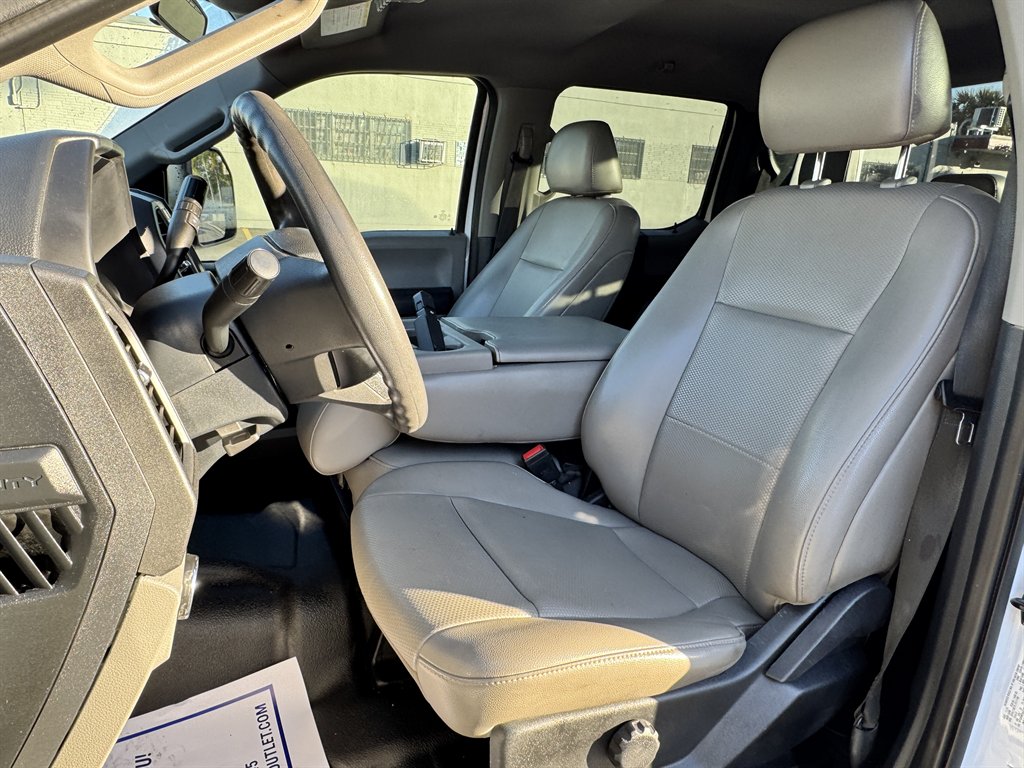 2020 Ford F-150 - $17,995