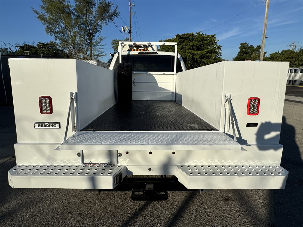 2020 Ford F-150 - $17,995