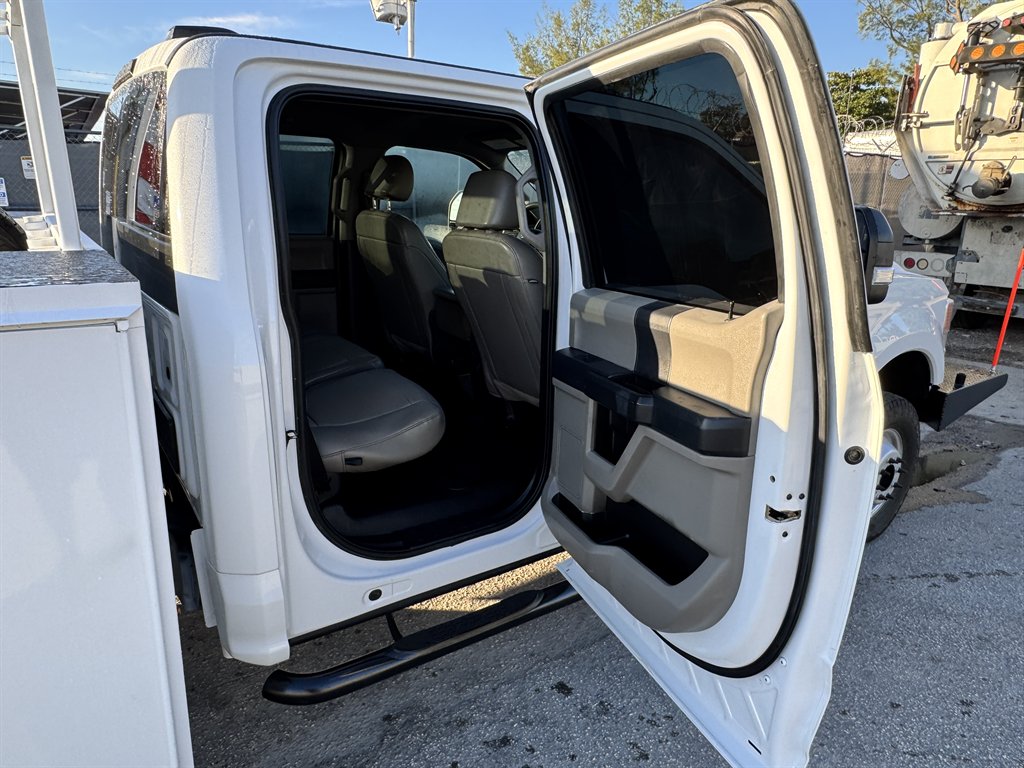 2020 Ford F-150 - $17,995