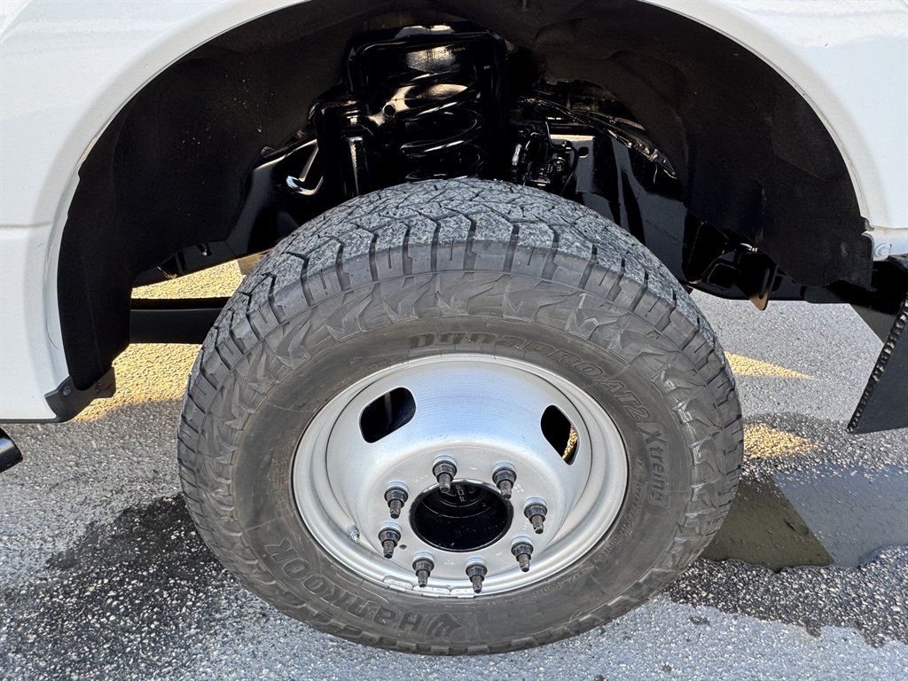 2020 Ford F-150 - $17,995