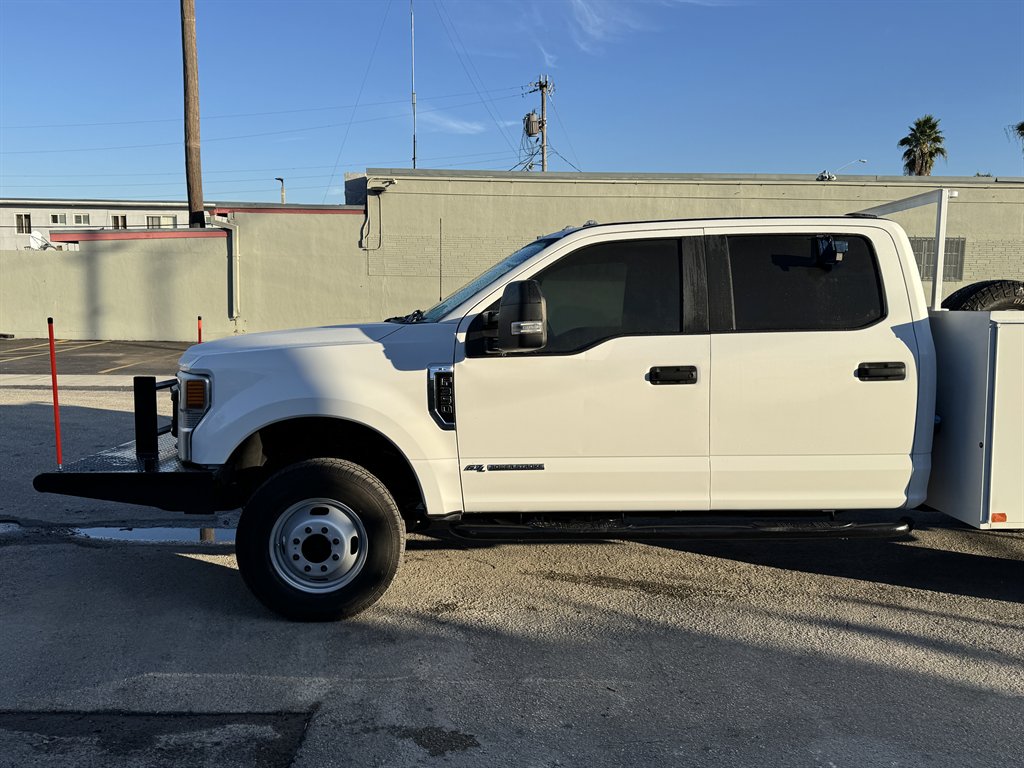 2020 Ford F-150 - $17,995