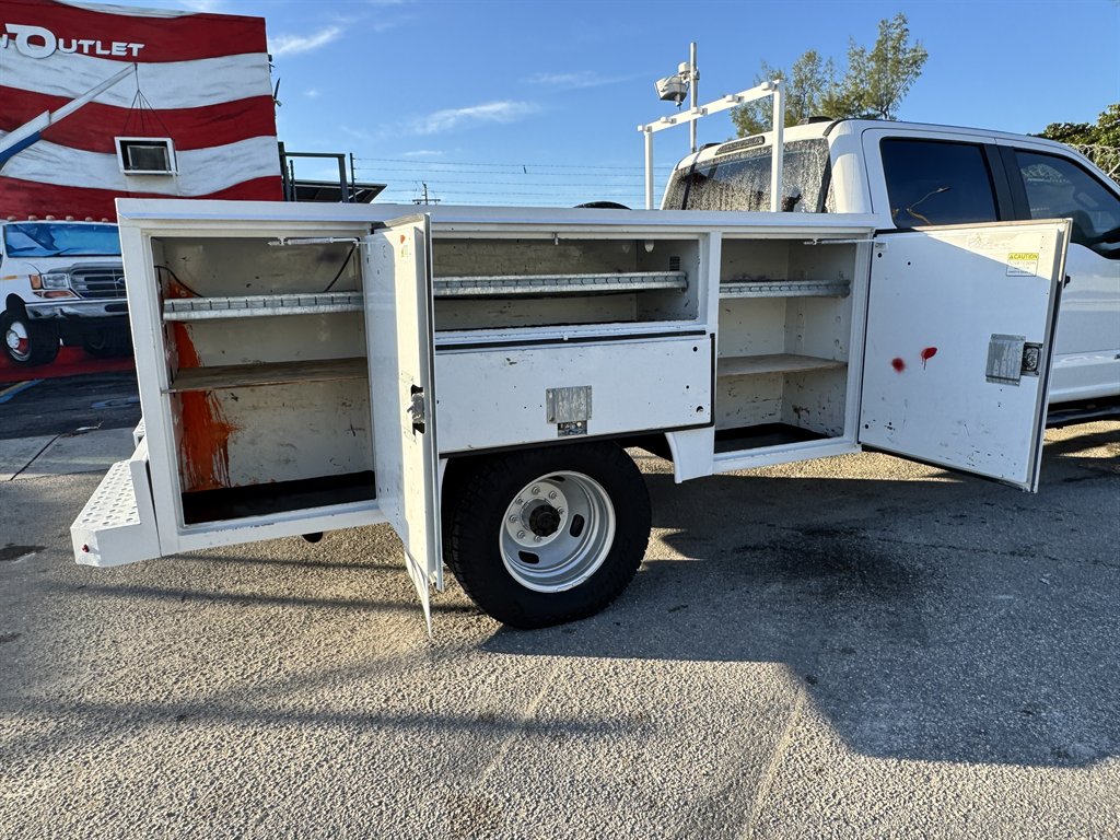 2020 Ford F-150 - $17,995