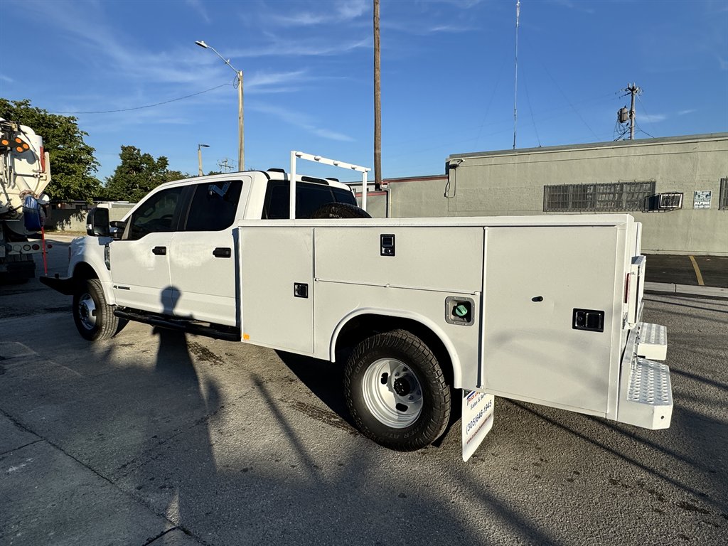 2020 Ford F-150 - $17,995