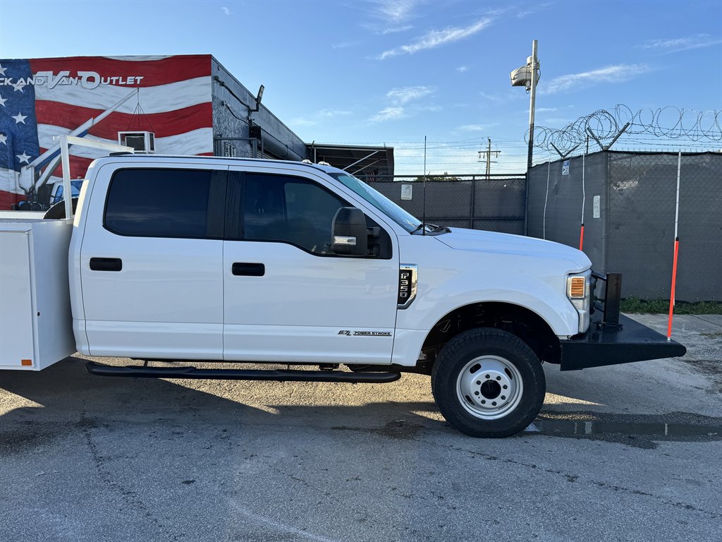 2020 Ford F-150 - $17,995