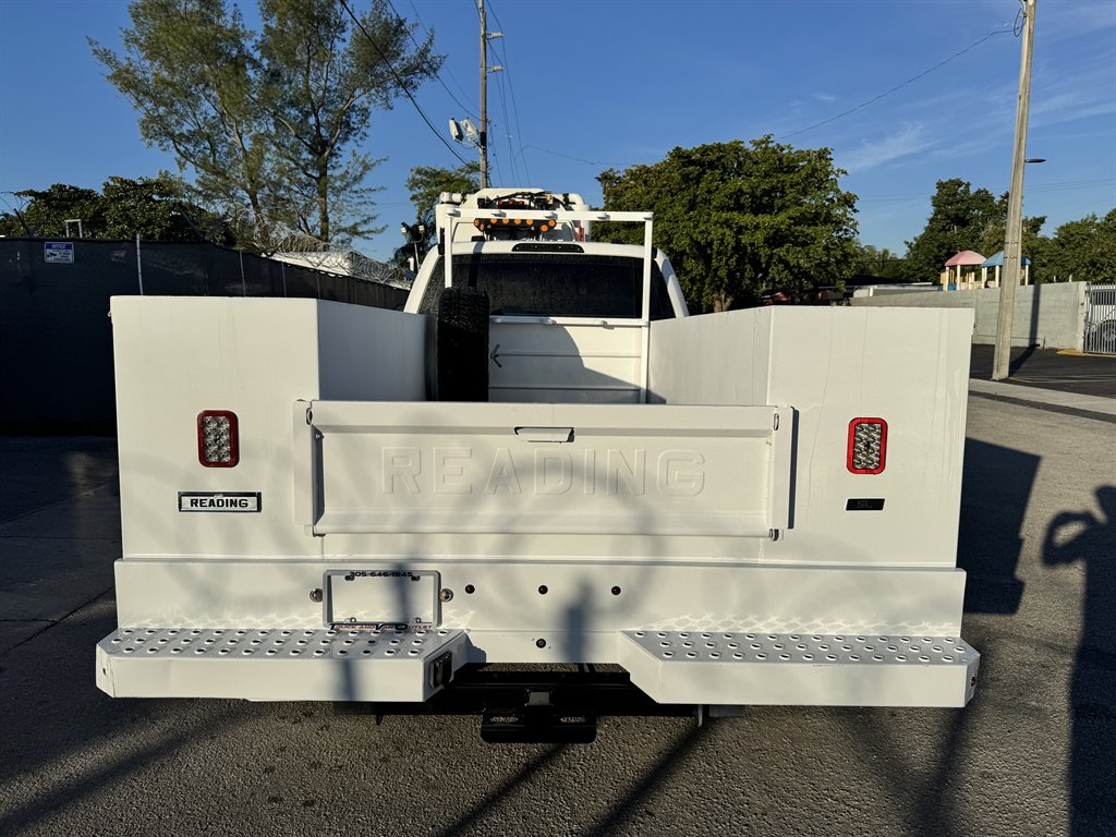 2020 Ford F-150 - $17,995