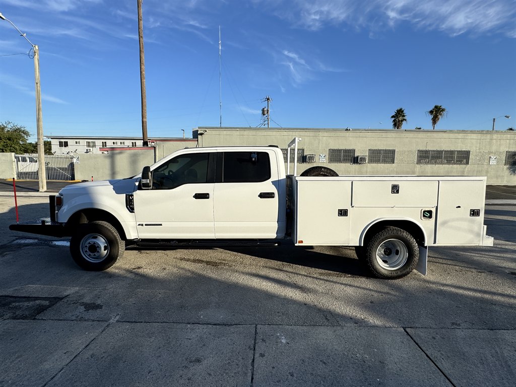 2020 Ford F-150 - $17,995