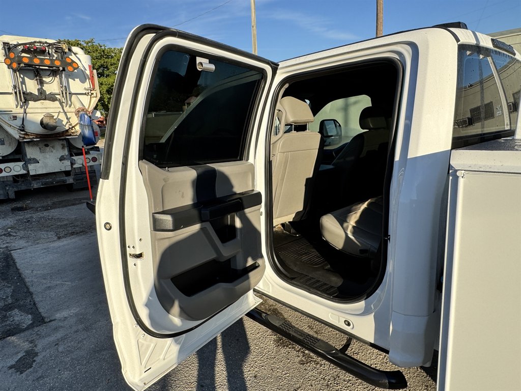 2020 Ford F-150 - $17,995
