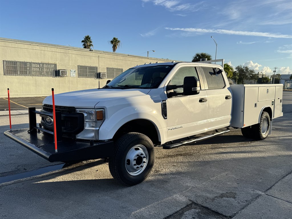 2020 Ford F-150 - $17,995